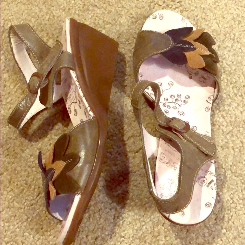 Wonders Shoes